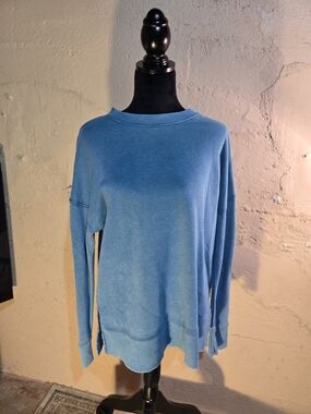 Time and Tru Pullover Sweater Sz M Blue Crew Neck Womens